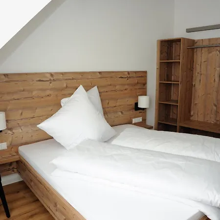 Gaestehaeusle In Motel *